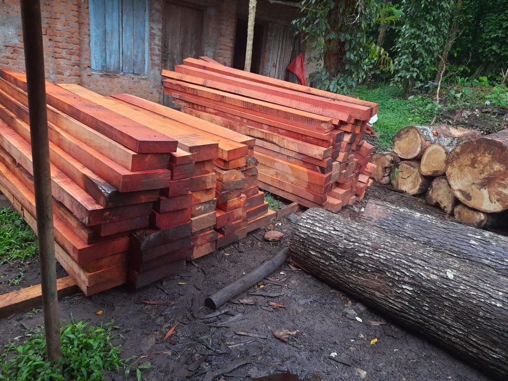 Buy African wood furniture online Devran Trading African wood